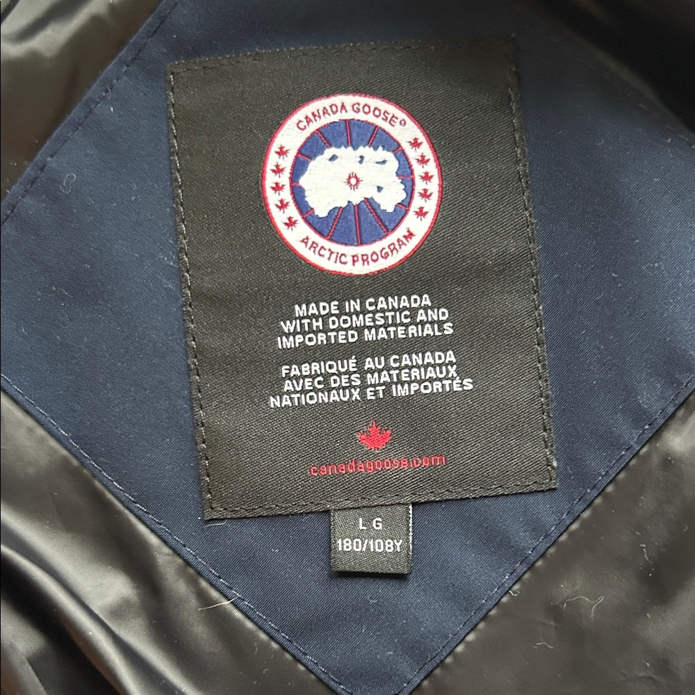 Canada Goose Dark Blue Performance Jacket - Picture 4 of 7